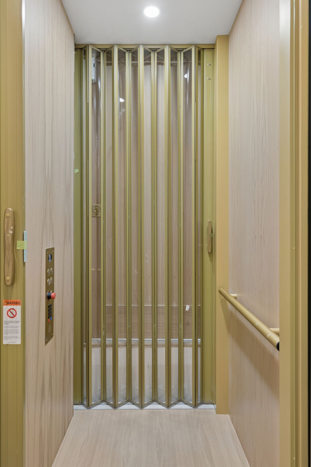  Photo 48