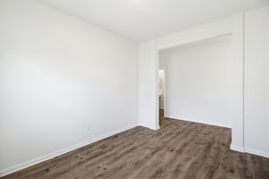 3701 Village Springs Dr-11