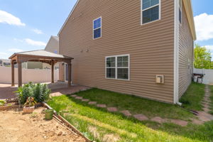 3701 Village Springs Dr-38