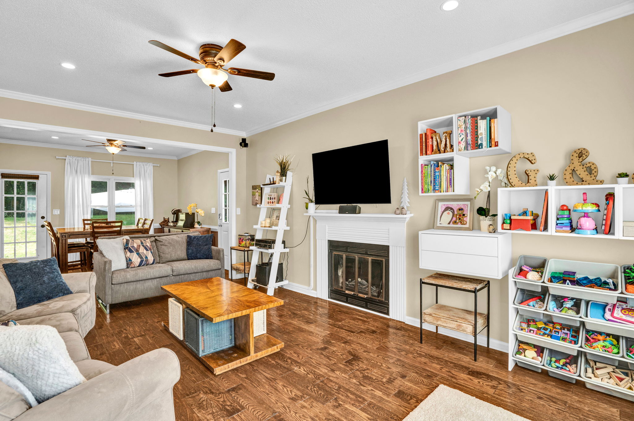 3703 Sutton Way-6