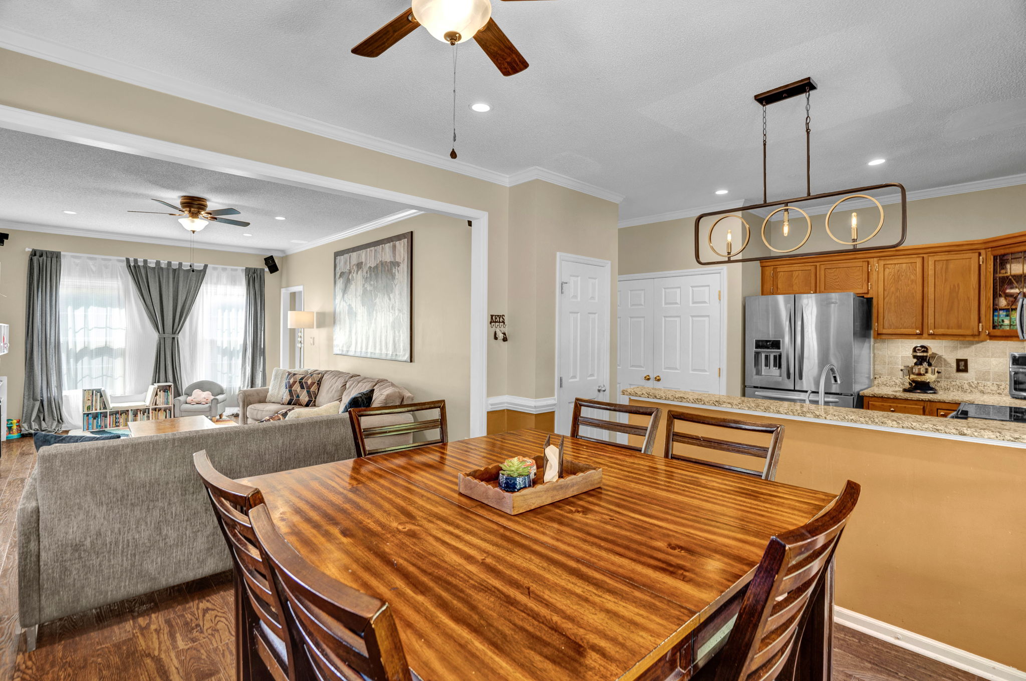 3703 Sutton Way-10