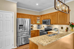 3703 Sutton Way-13