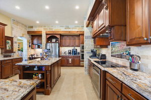  Photo 21
