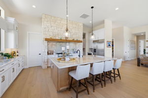 Kitchen (2)