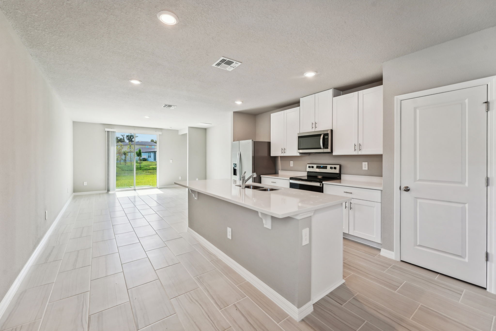 Tampa - Park East - 3706 Radiant Mountain Dr, Plant City, FL - 011