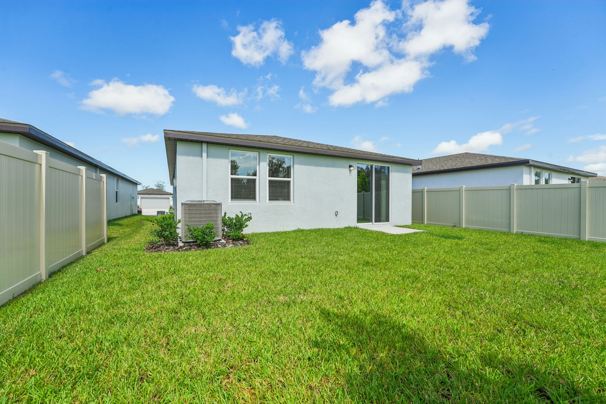 Tampa - Park East - 3706 Radiant Mountain Dr, Plant City, FL - 033