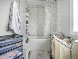  Photo 49