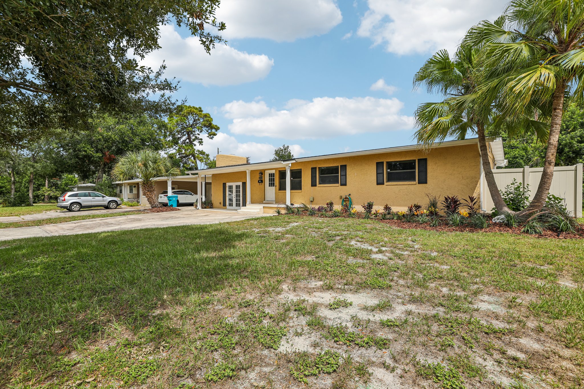 Pelican Ln-S2608-002.jpg