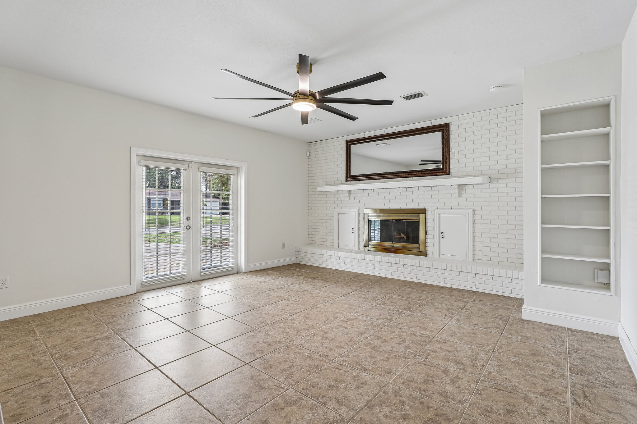 Pelican Ln-S2608-010.jpg