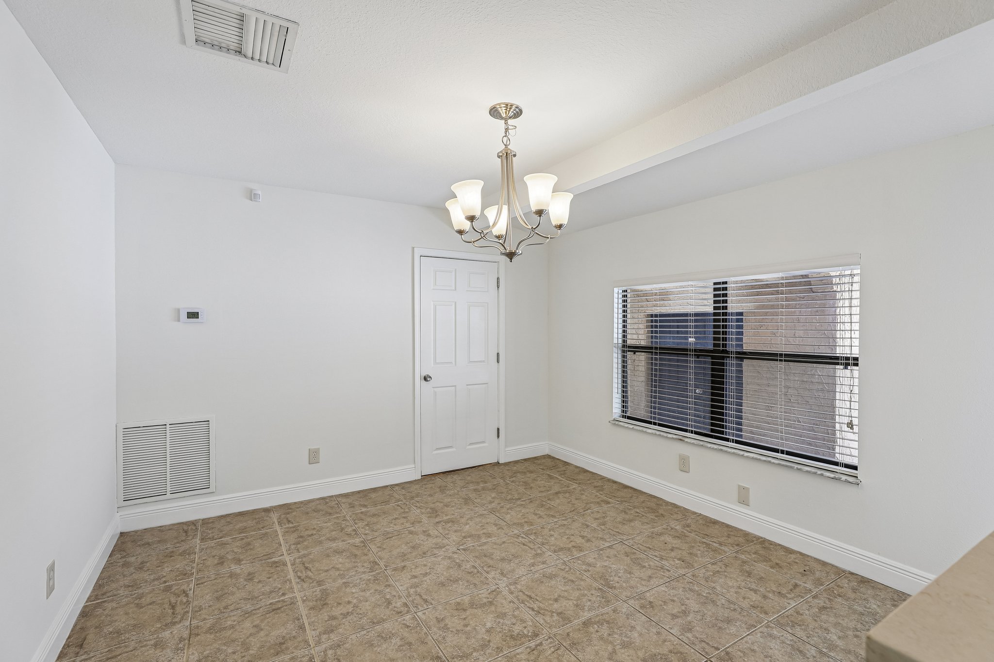 Pelican Ln-S2608-017.jpg