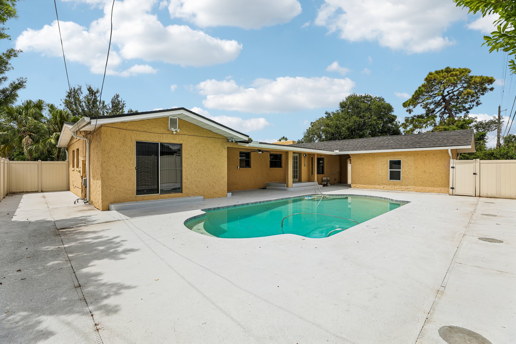 Pelican Ln-S2608-039.jpg