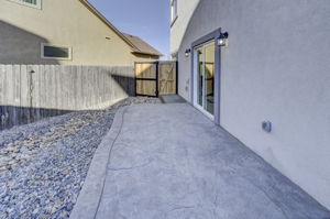  Photo 51