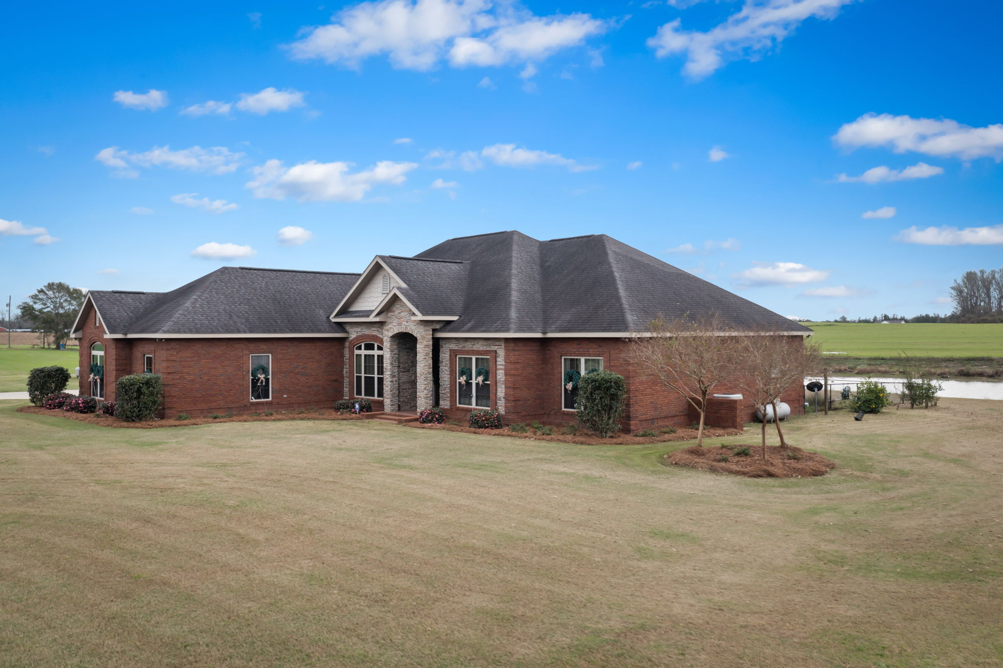 3708 FL2, Graceville, FL 32440 Sirpixalot