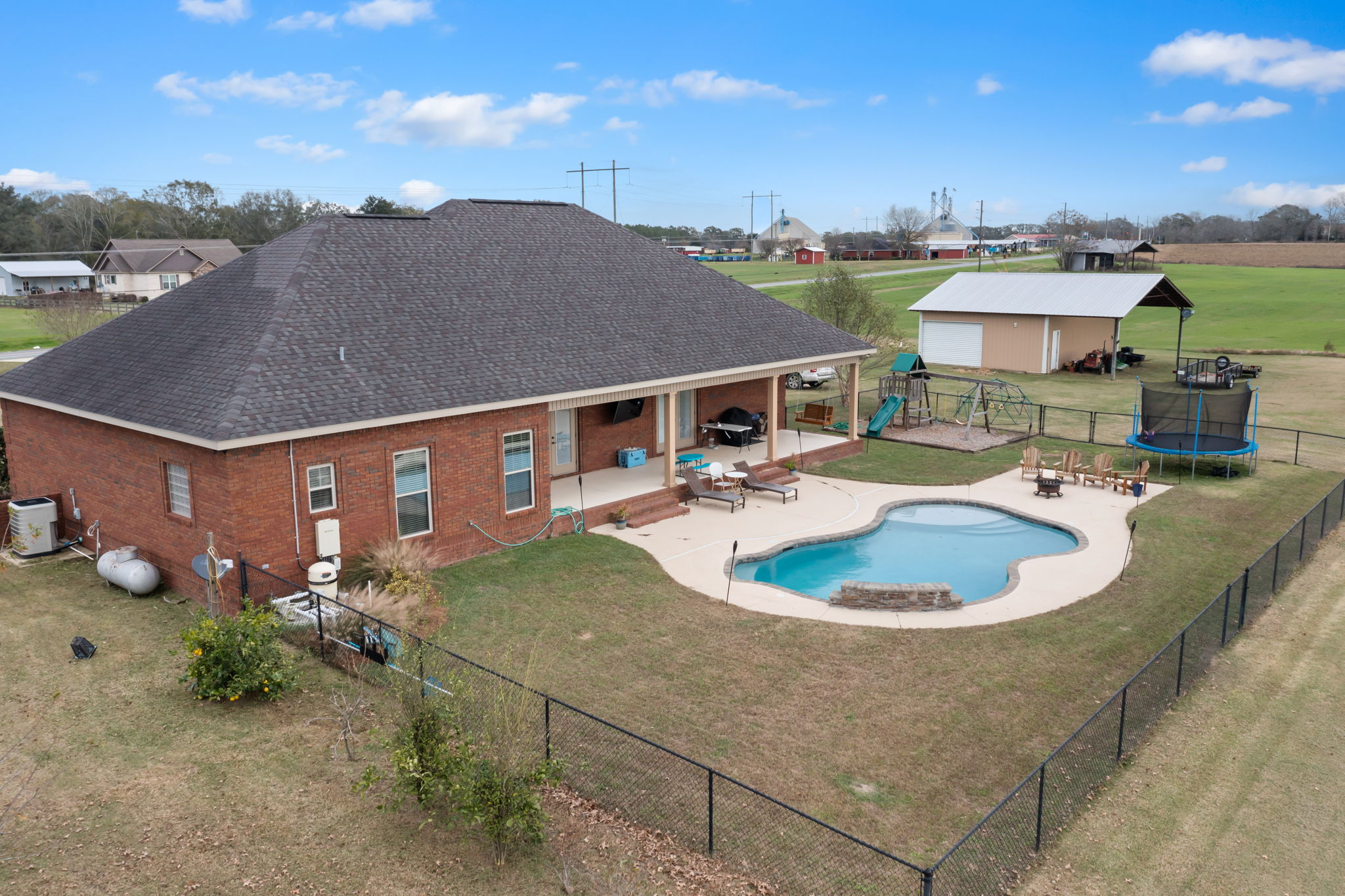 3708 FL2, Graceville, FL 32440 Sirpixalot