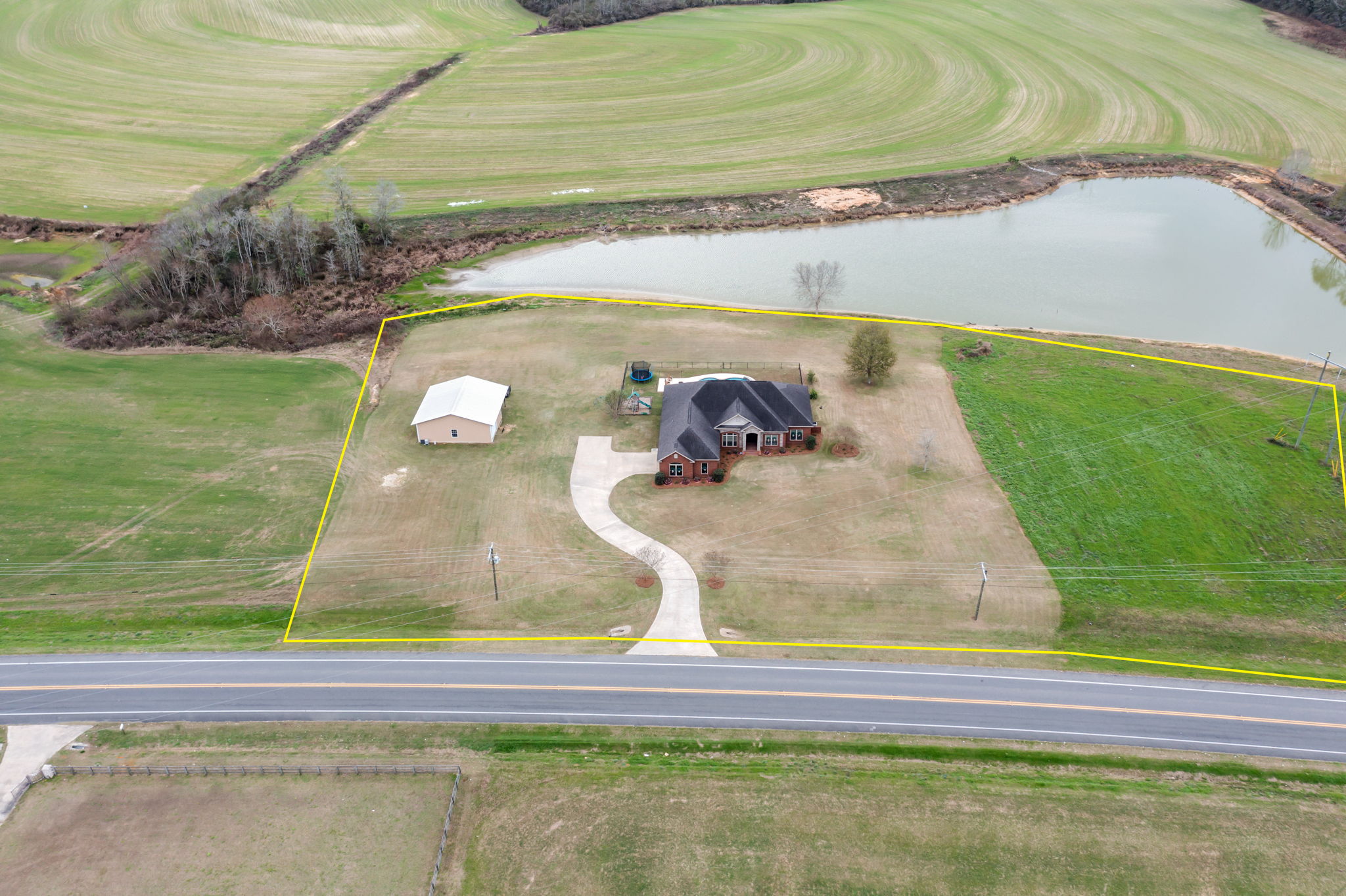 3708 FL2, Graceville, FL 32440 Sirpixalot