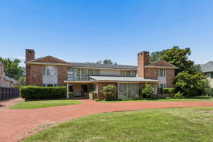 3709Colgate_002