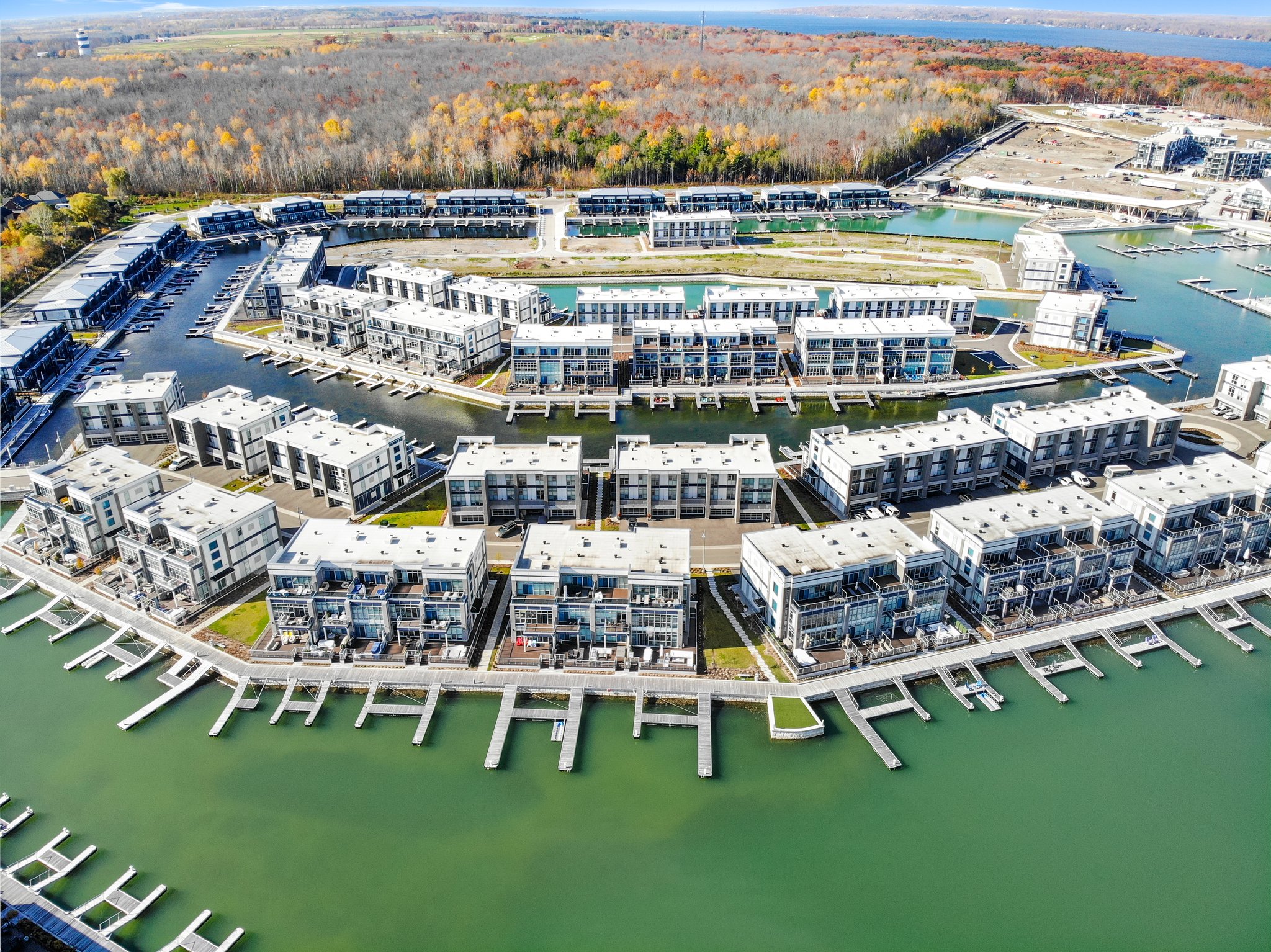 3709 Mangusta Crt Friday Harbour, Innisfil, ON L9S 2L3 REALPix