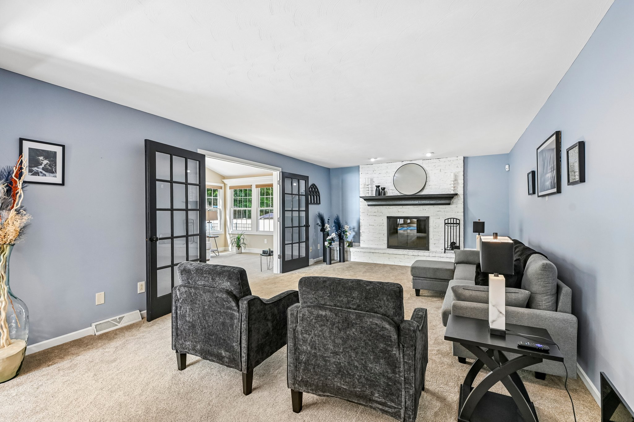 Tippecanoe Pl-S0108-012.jpg
