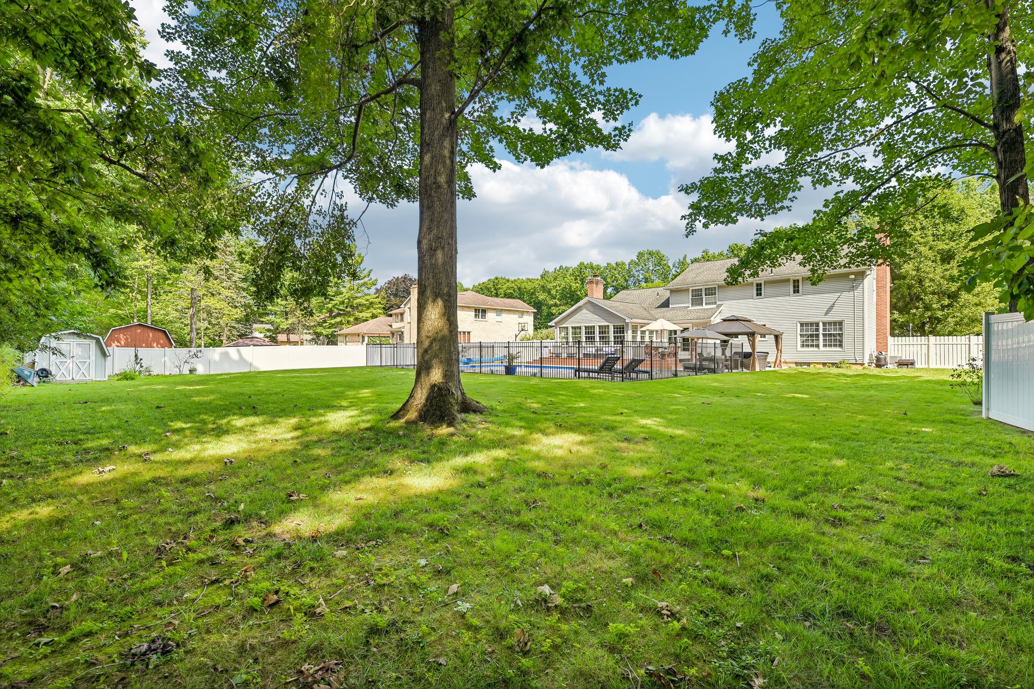 Tippecanoe Pl-S0108-052.jpg
