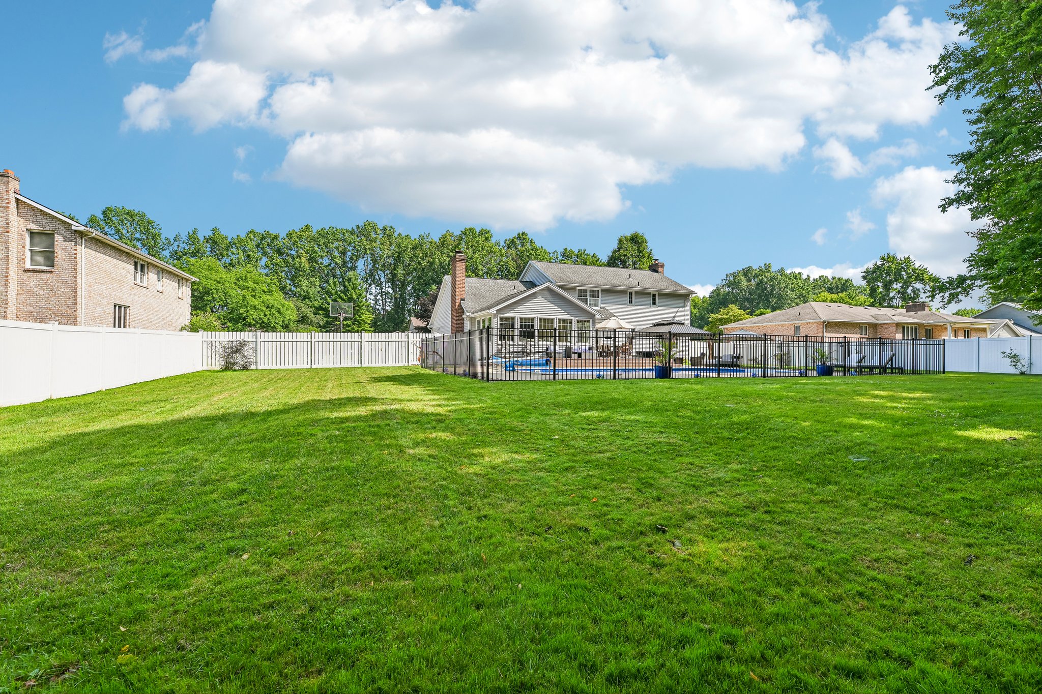 Tippecanoe Pl-S0108-056.jpg