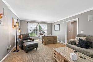 Tippecanoe Pl-S0108-009.jpg