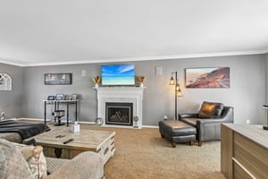 Tippecanoe Pl-S0108-011.jpg