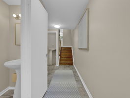  Photo 34