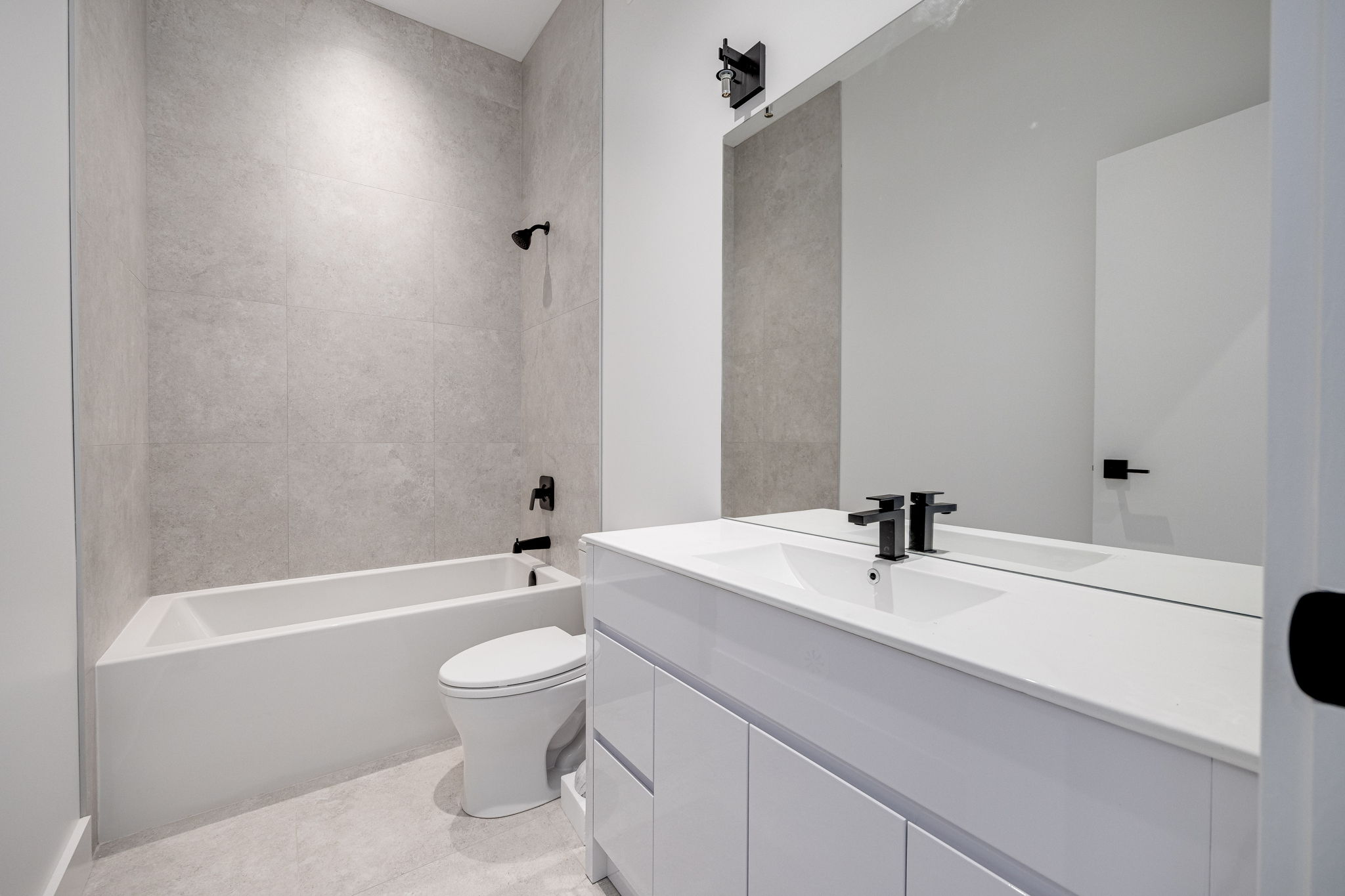 Toronto property showcase — delivered property photograph 23