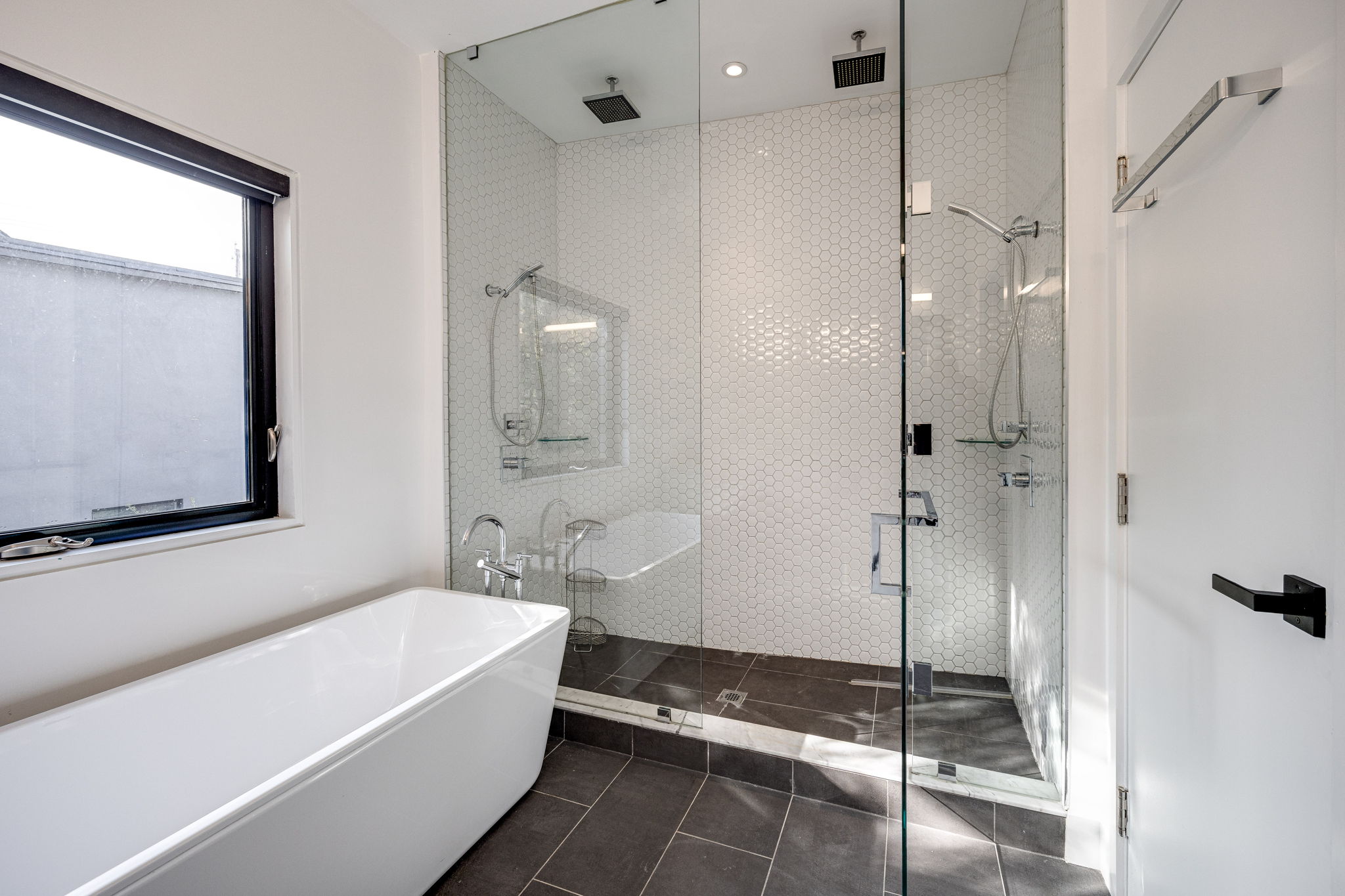 Toronto property showcase — delivered property photograph 19