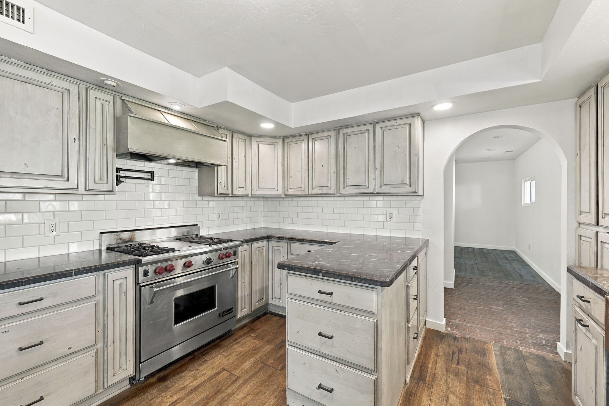 Kitchen 2