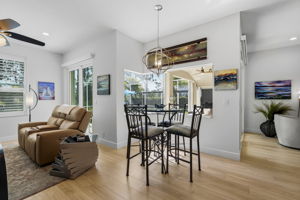 Breakfast Nook & Family Room