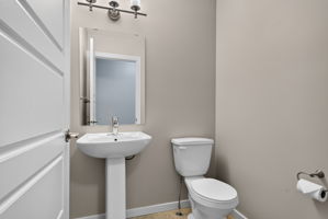  Photo 33
