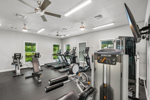 Fieldstone Blvd 504-0707-910.jpg