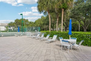 Fieldstone Blvd 504-0707-915.jpg