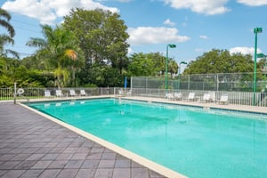 Fieldstone Blvd 504-0707-916.jpg