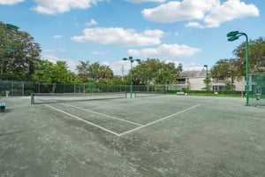 Fieldstone Blvd 504-0707-923.jpg