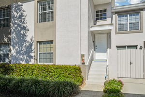 Fieldstone Blvd 504-S0707-003.jpg