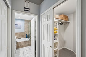 Fieldstone Blvd 504-S0707-019.jpg