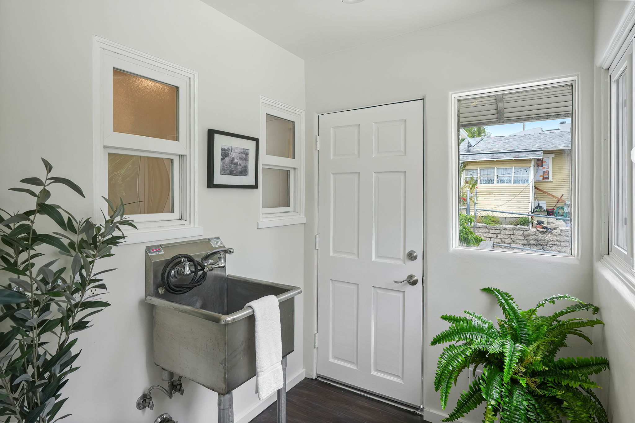 3710 Fletcher Drive-21
