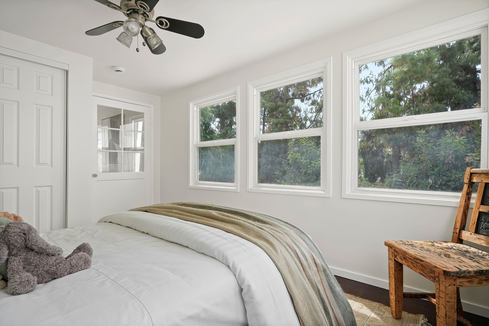 3710 Fletcher Drive-23