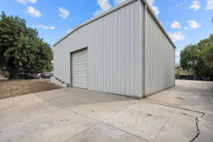 3710 Fletcher Drive-32