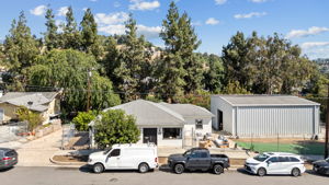 3710 Fletcher Drive-69