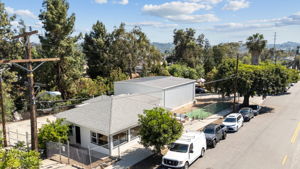 3710 Fletcher Drive-70