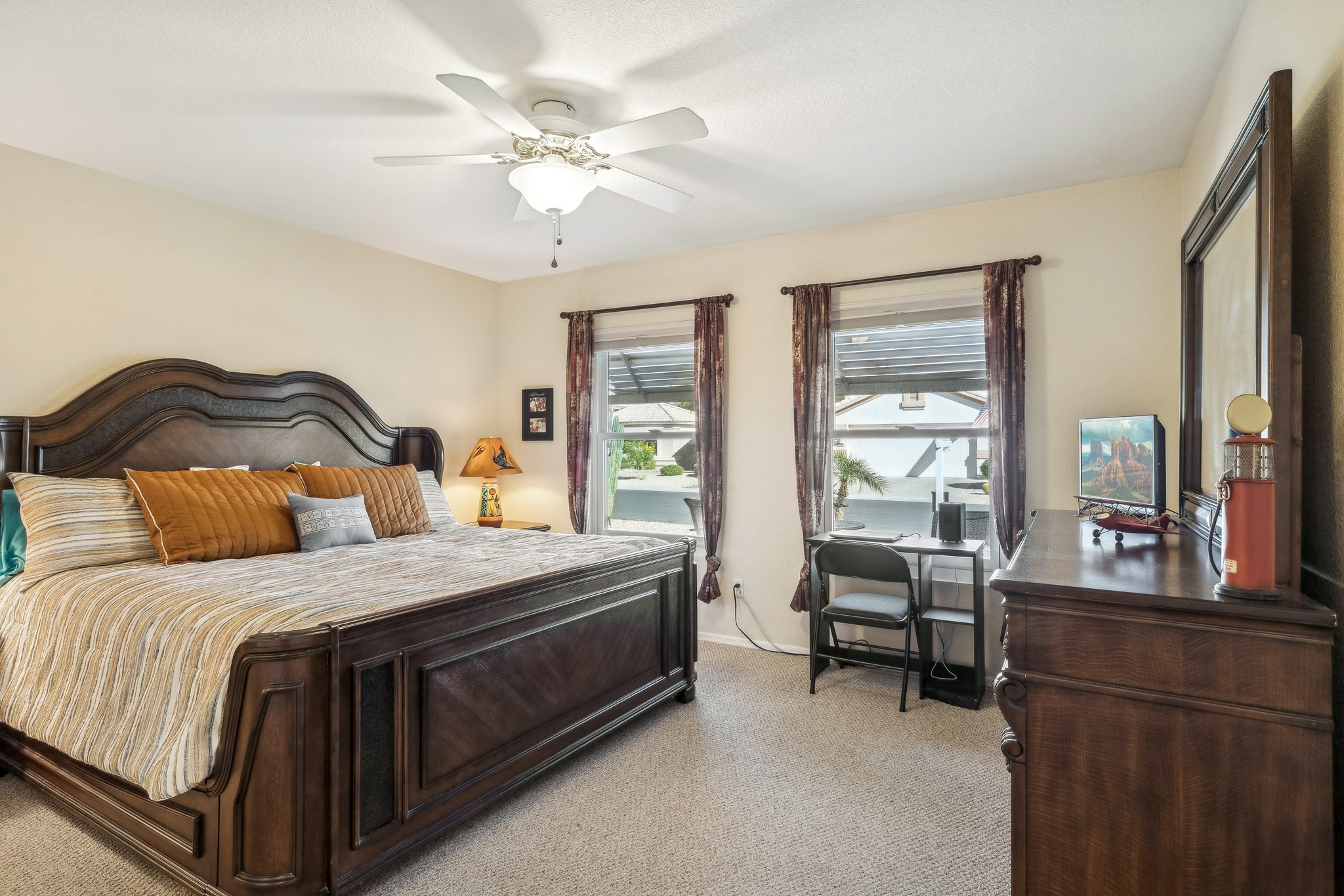 20 Guest Bedroom.jpg