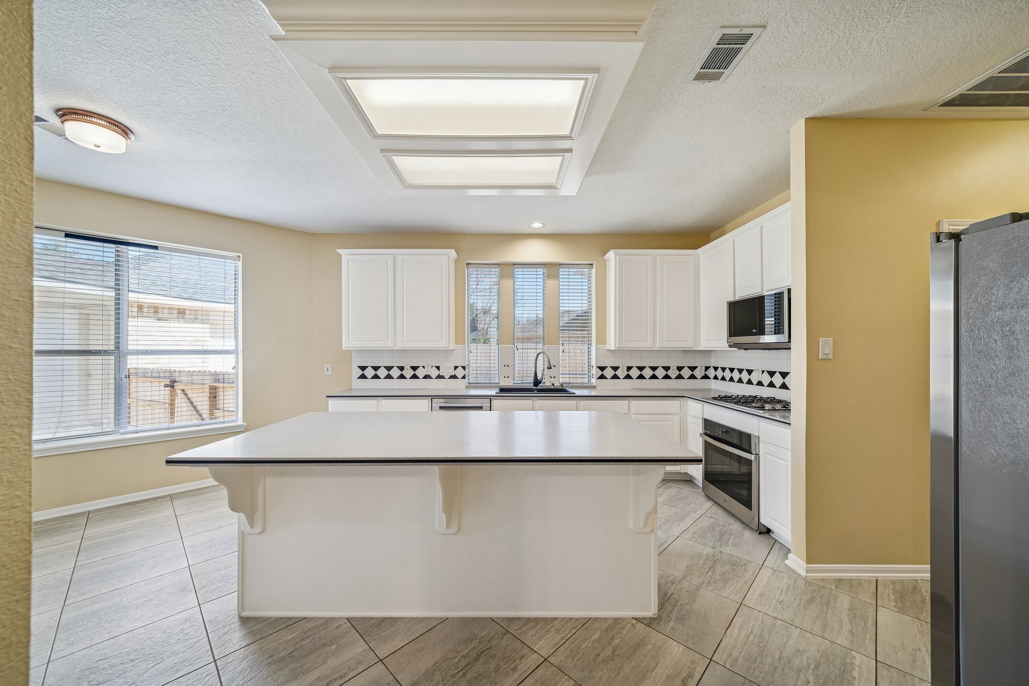 3710 N Autrey Ct, Missouri City, TX 77459_008.jpg