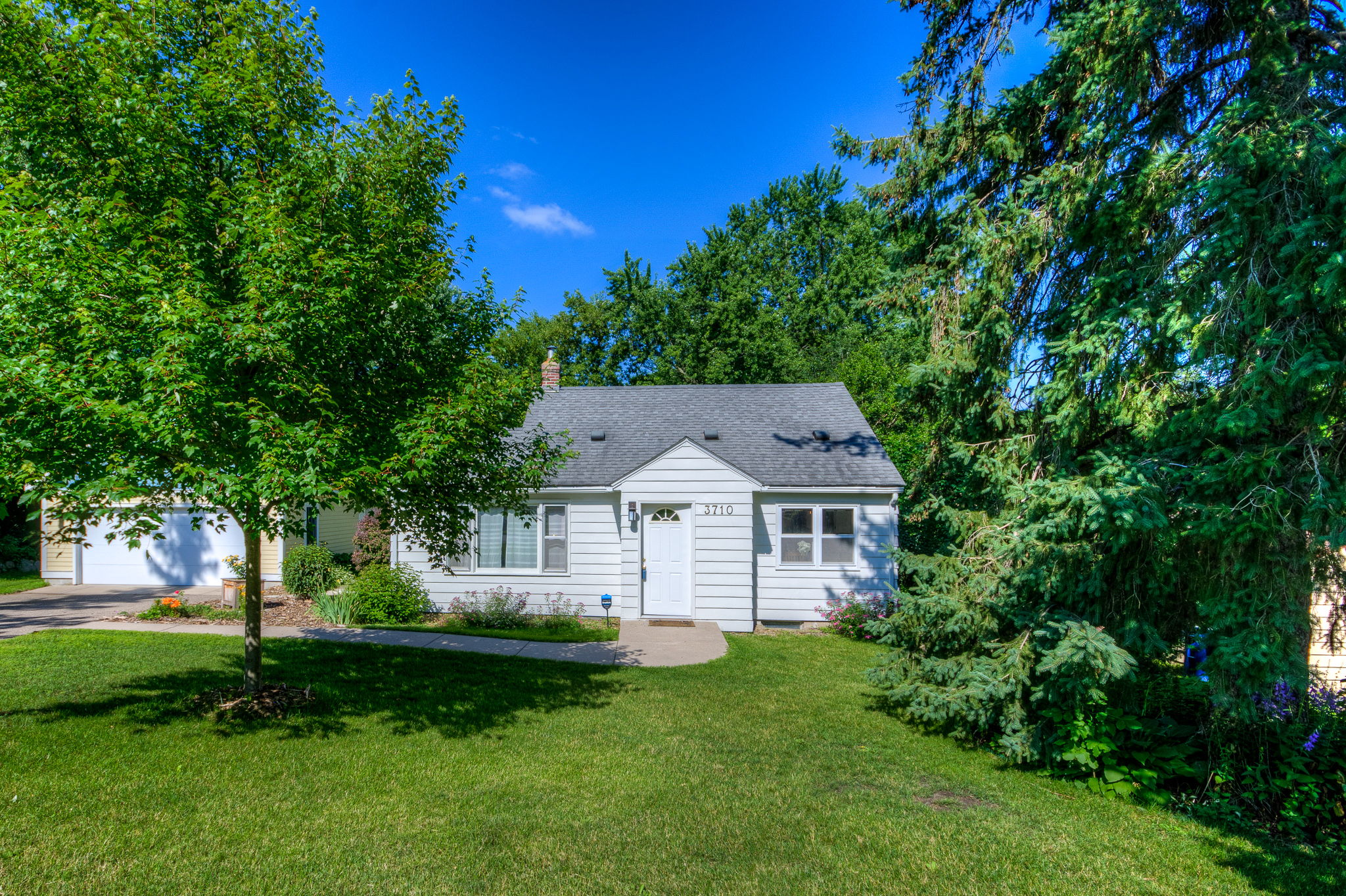  3710 Plymouth Road, Minnetonka, MN 55305, US