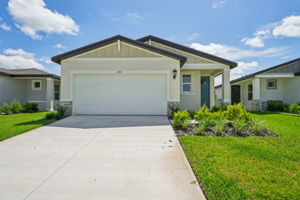 Tampa - Park East - 3710 Radiant Mountain Dr, Plant City, FL - 001