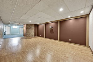  Photo 45