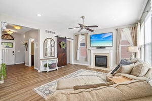 Russell Dr 21-S2809-008 (2).jpg