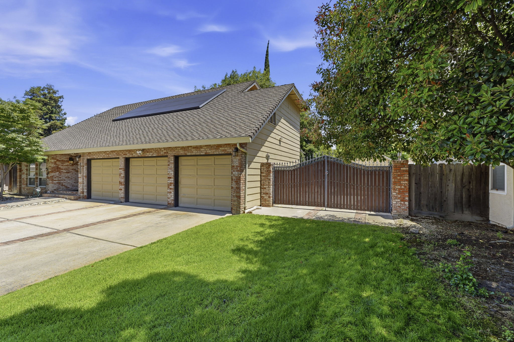 003_f8_3712 Drakeshire Dr